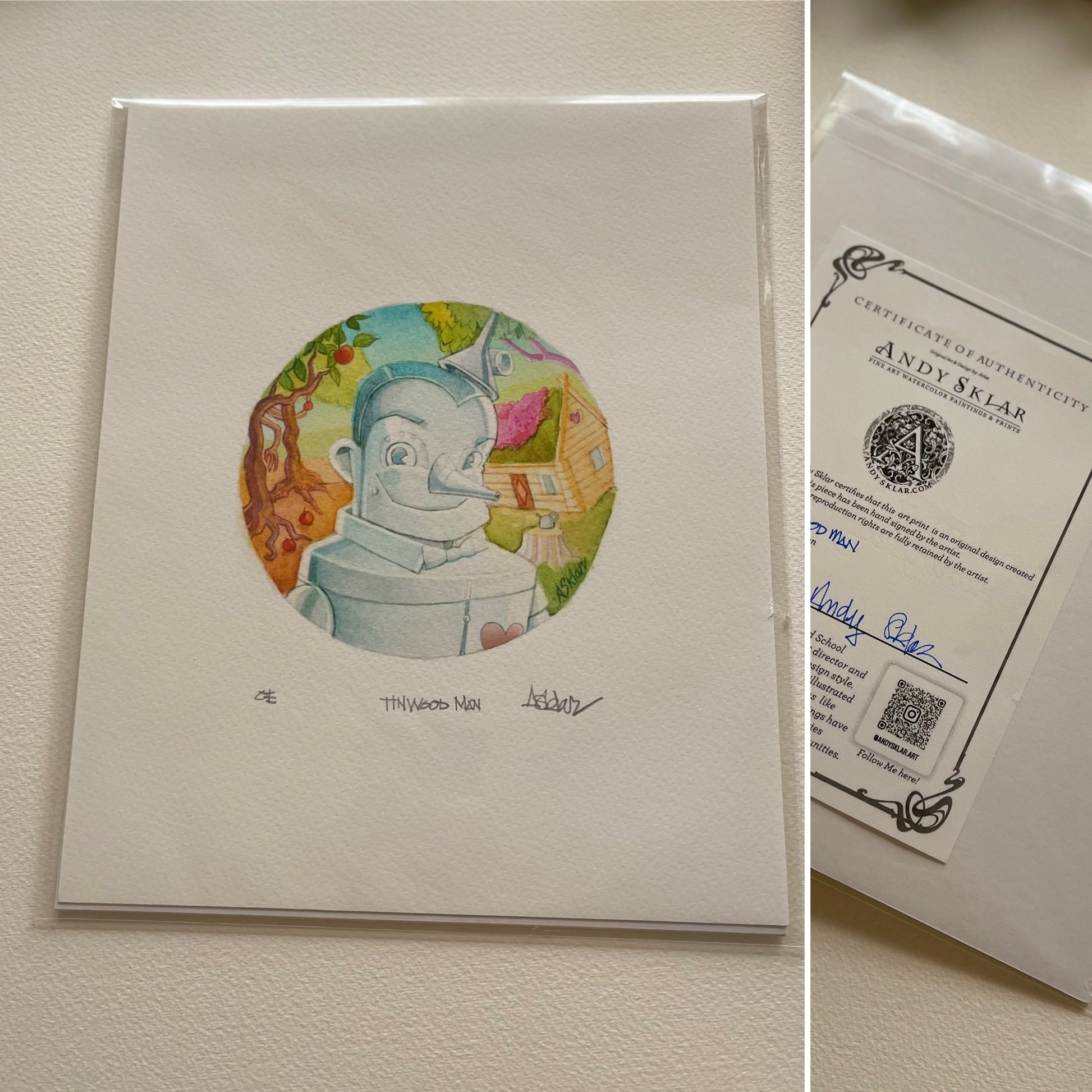 Art Work comes in a acid free  clear sleeve  with a signed Certificat of Authenticity.